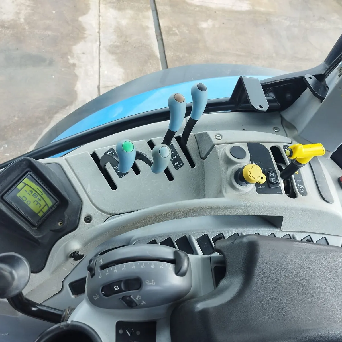 New Holland 2012 T7.185 - Image 2