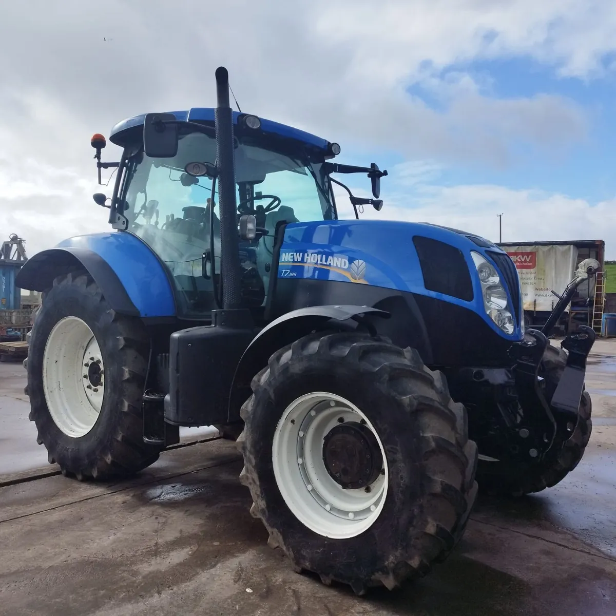 New Holland 2012 T7.185 - Image 1