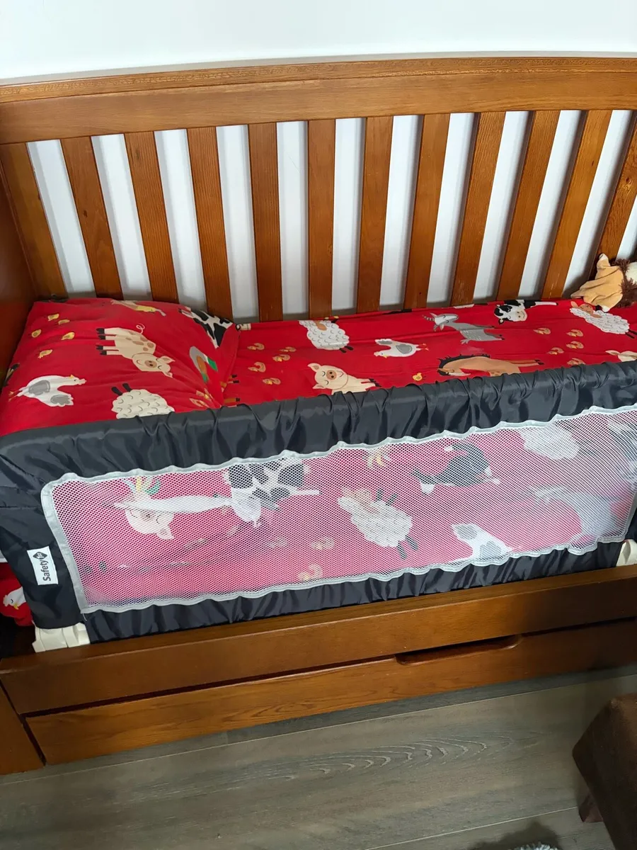 Cot bed - Image 1