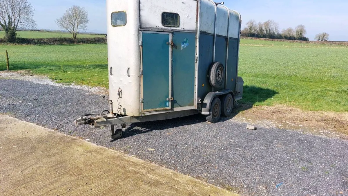 Horsebox - Image 1