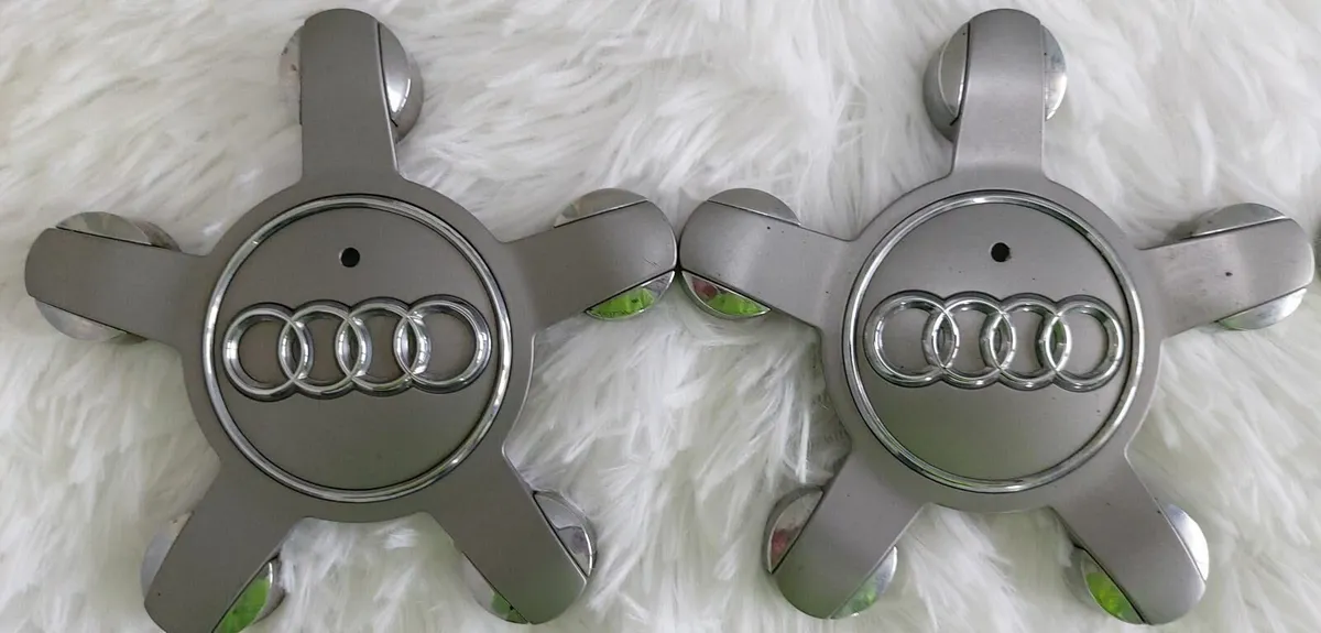 2 x Audi A4, A5, A6, A7 Star Cap - Delivery - Image 1