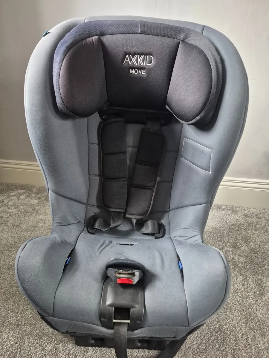 AXKIDS MOVE car seat 9 to 25kgs - Image 1