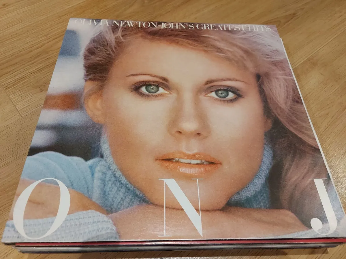 OLIVIA NEWTON-JOHN - GREATEST HITS - VINYL RECORD - Image 1