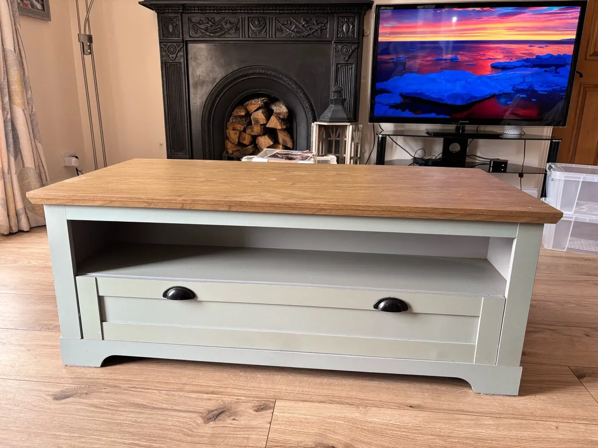 Coffee Table and TV into - Image 2