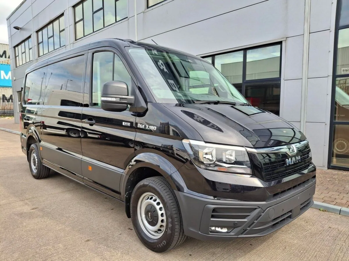 Man TGE 3.180 - 4x4 - Image 2