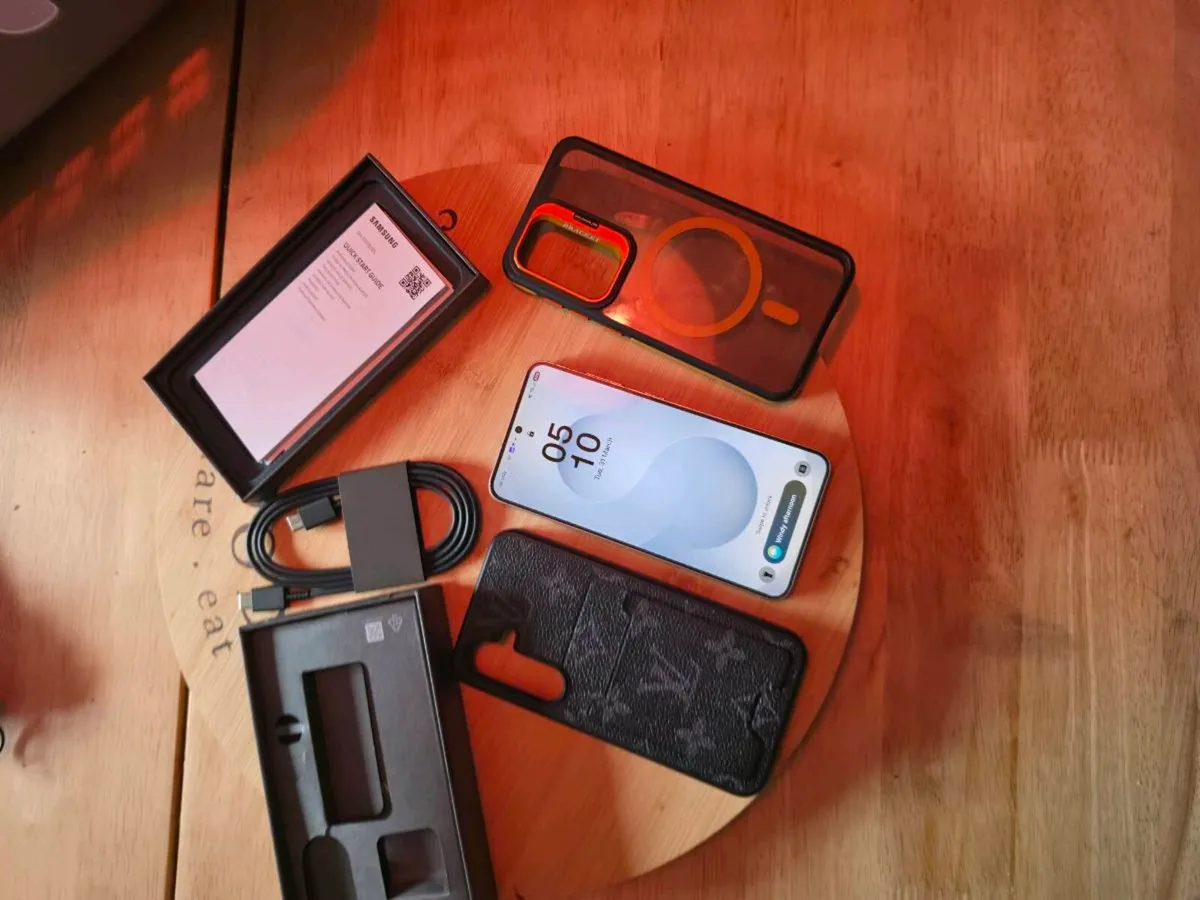 Samsung S25 unlocked any network - Image 1