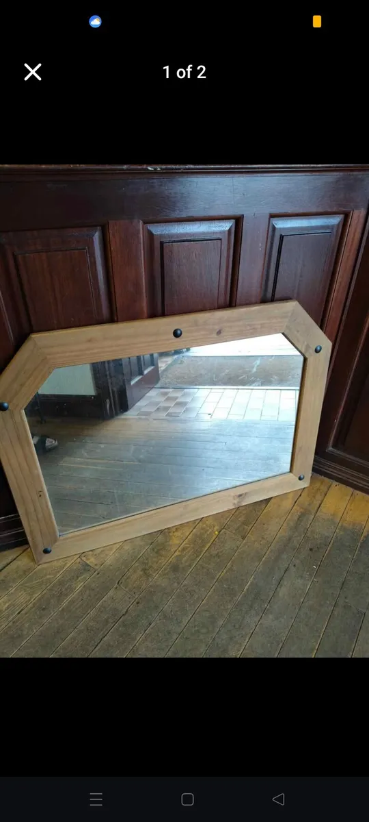 Large pine mirror decorated with black studs 
€48 - Image 1