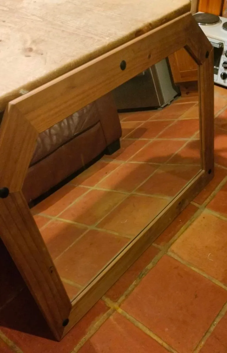 Large pine mirror decorated with black studs 
€48 - Image 3