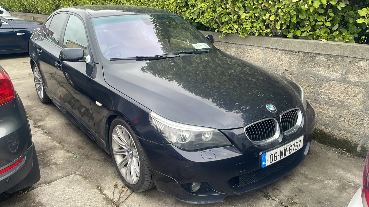 Bmw 523i manual - Image 1