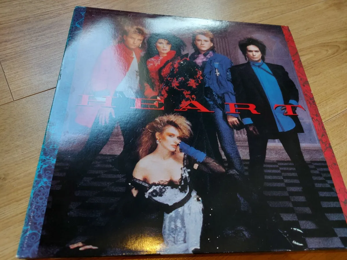 HEART VINYL - Image 1