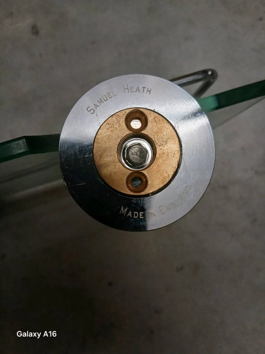 Bathroom Glass shelf - Image 4