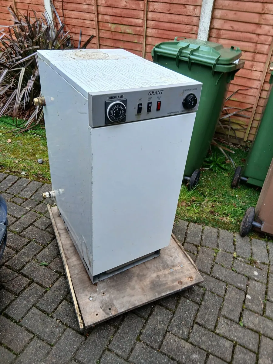 Indoor oil boiler - Image 2