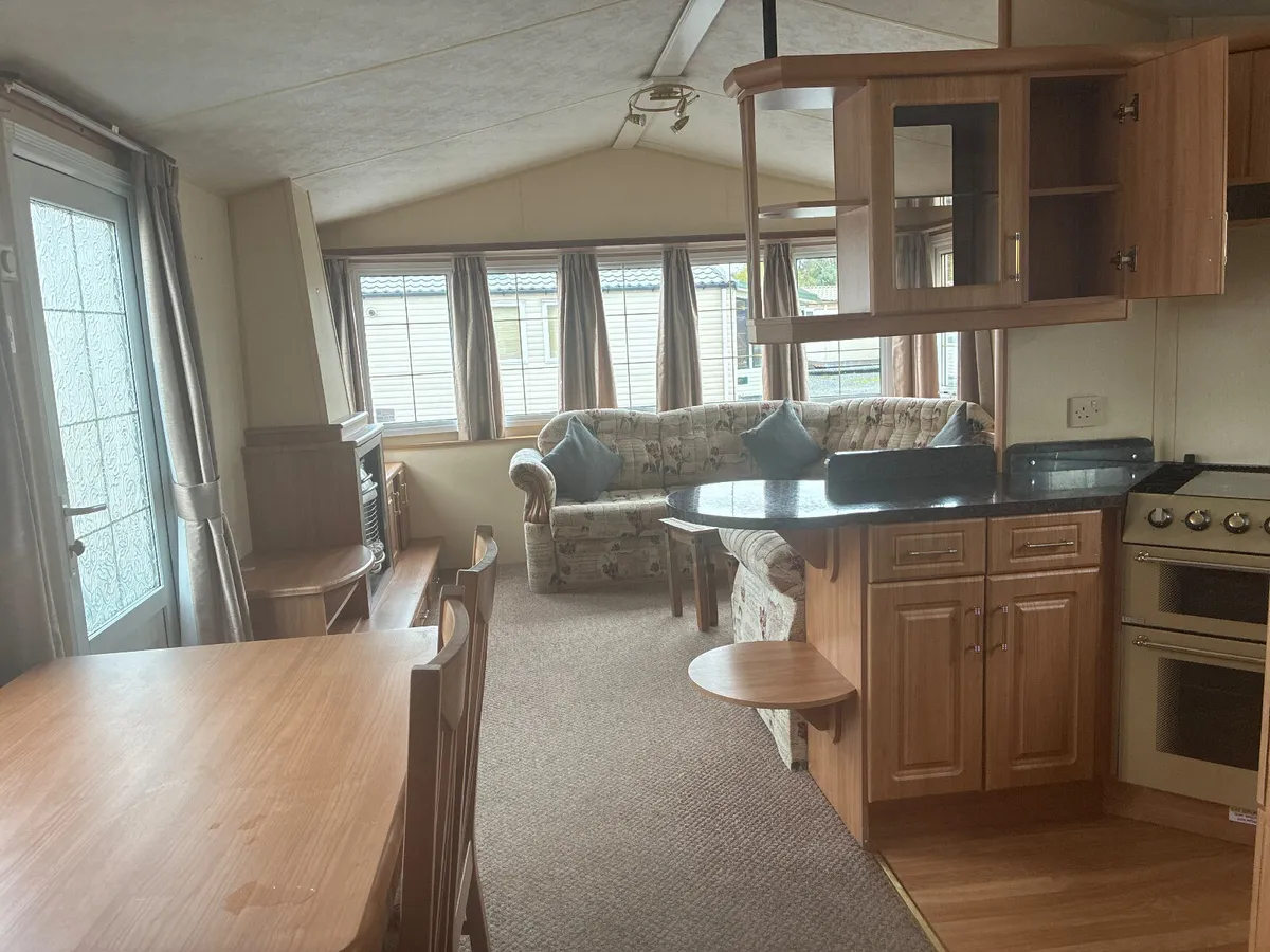 NOTHING IS GRANDER THAN A WILLERBY GRANADA - Image 3