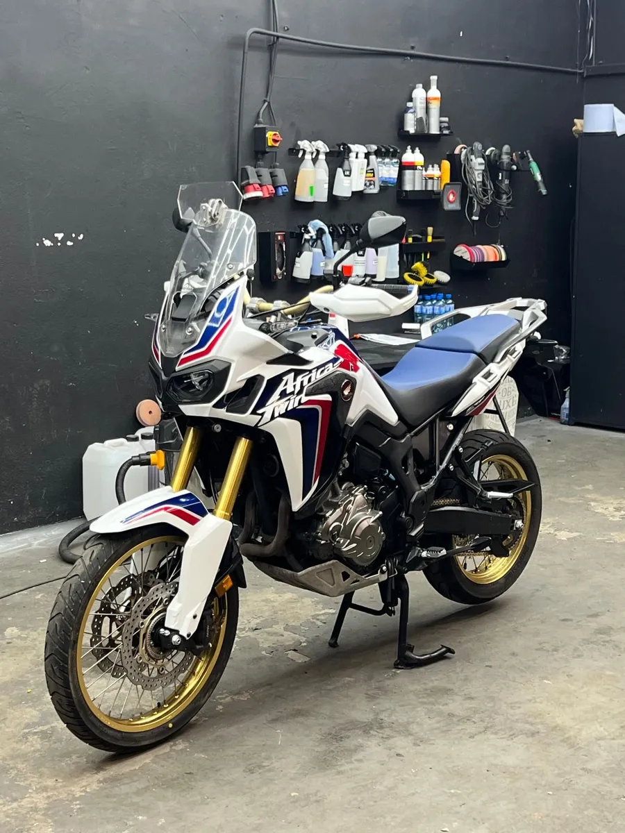 Honda CRF1000 DCT Africa Twin 2017 - Image 1