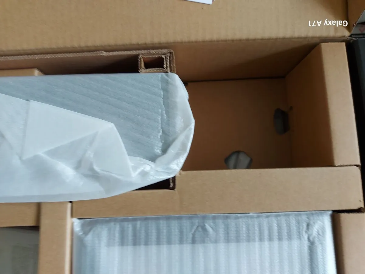 NEW IN BOX Dell Monitor Ultrasharp U2419H - Image 3