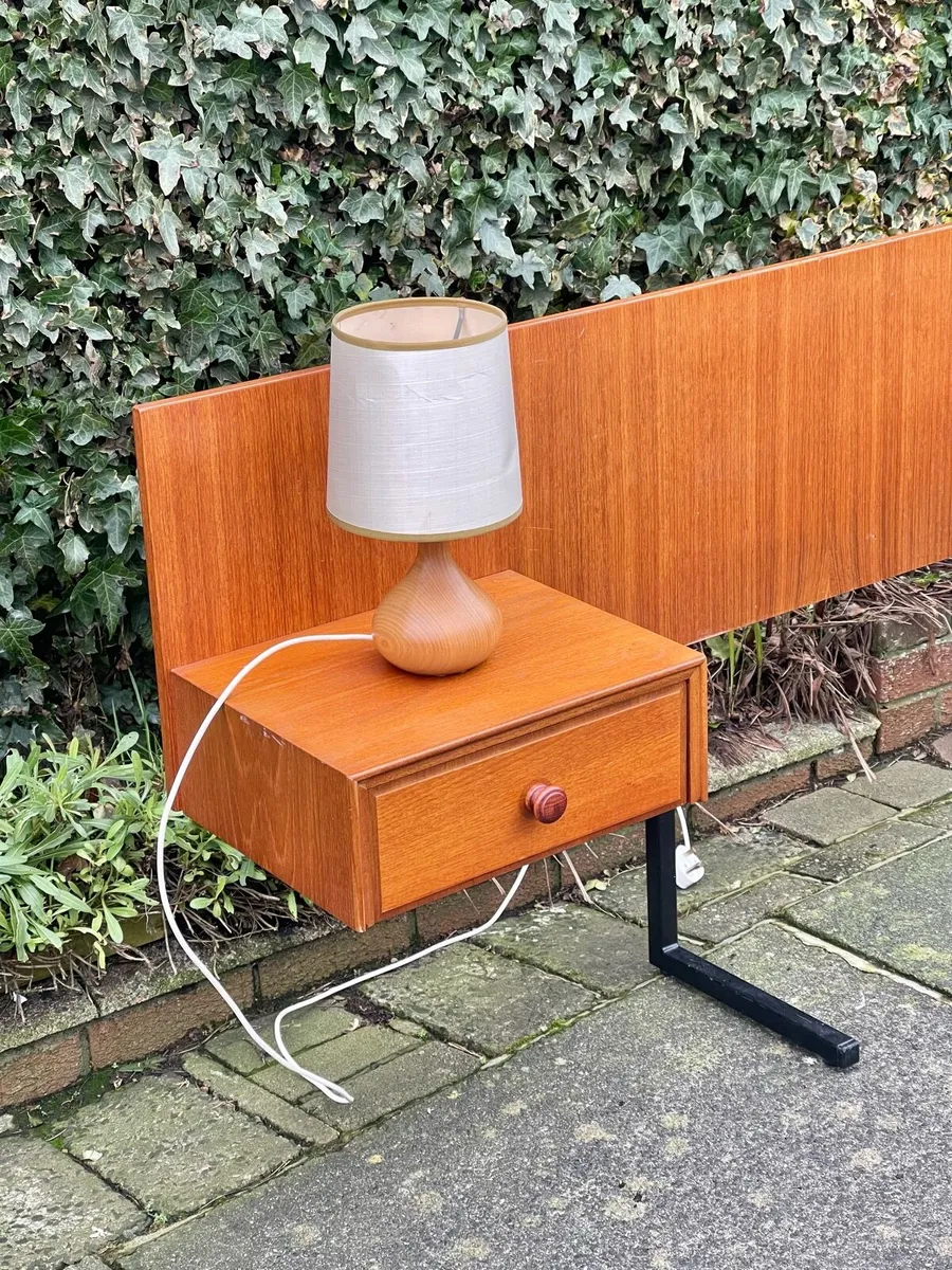 Mid century headboard and bedsides - Image 3