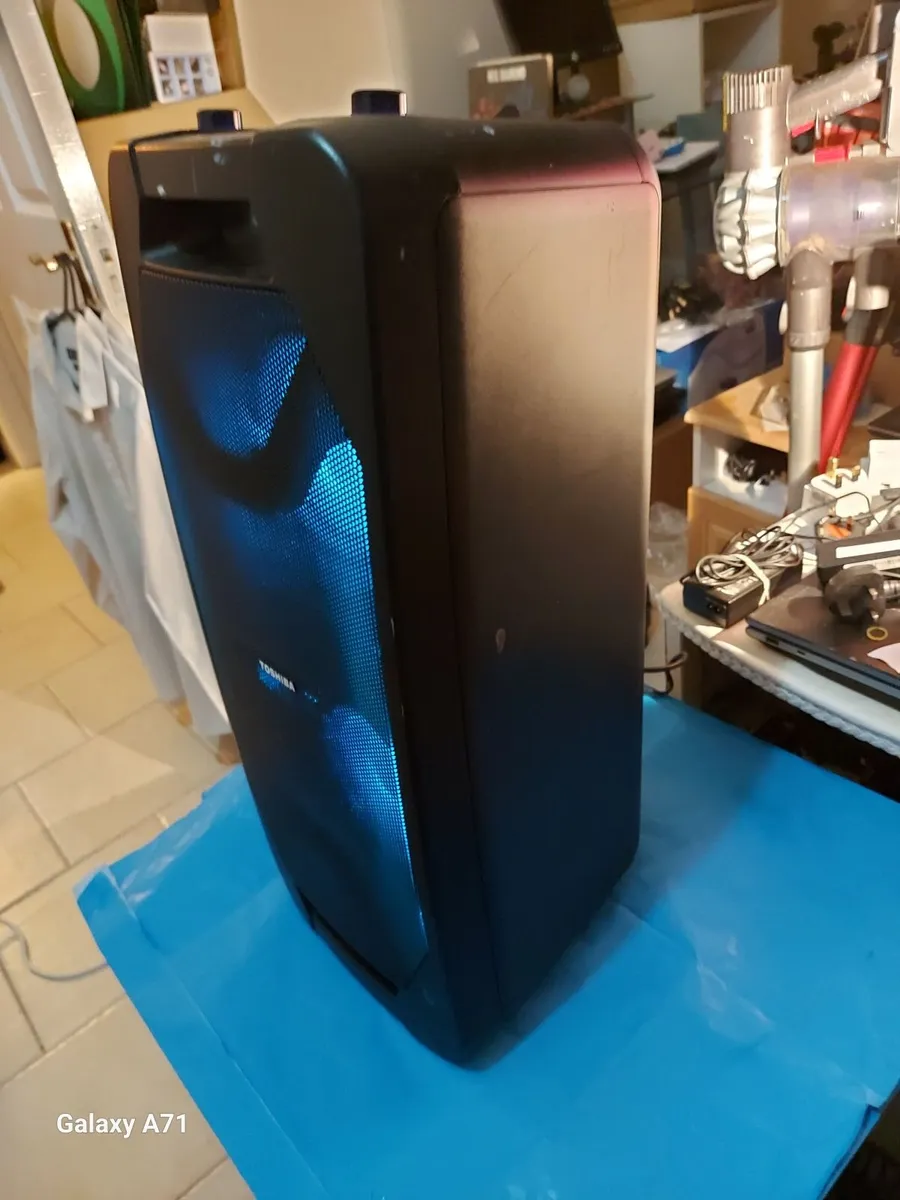 TOSHIBA Portable Sound PA System, Party Speaker - Image 3