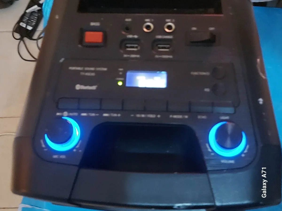 TOSHIBA Portable Sound PA System, Party Speaker - Image 2