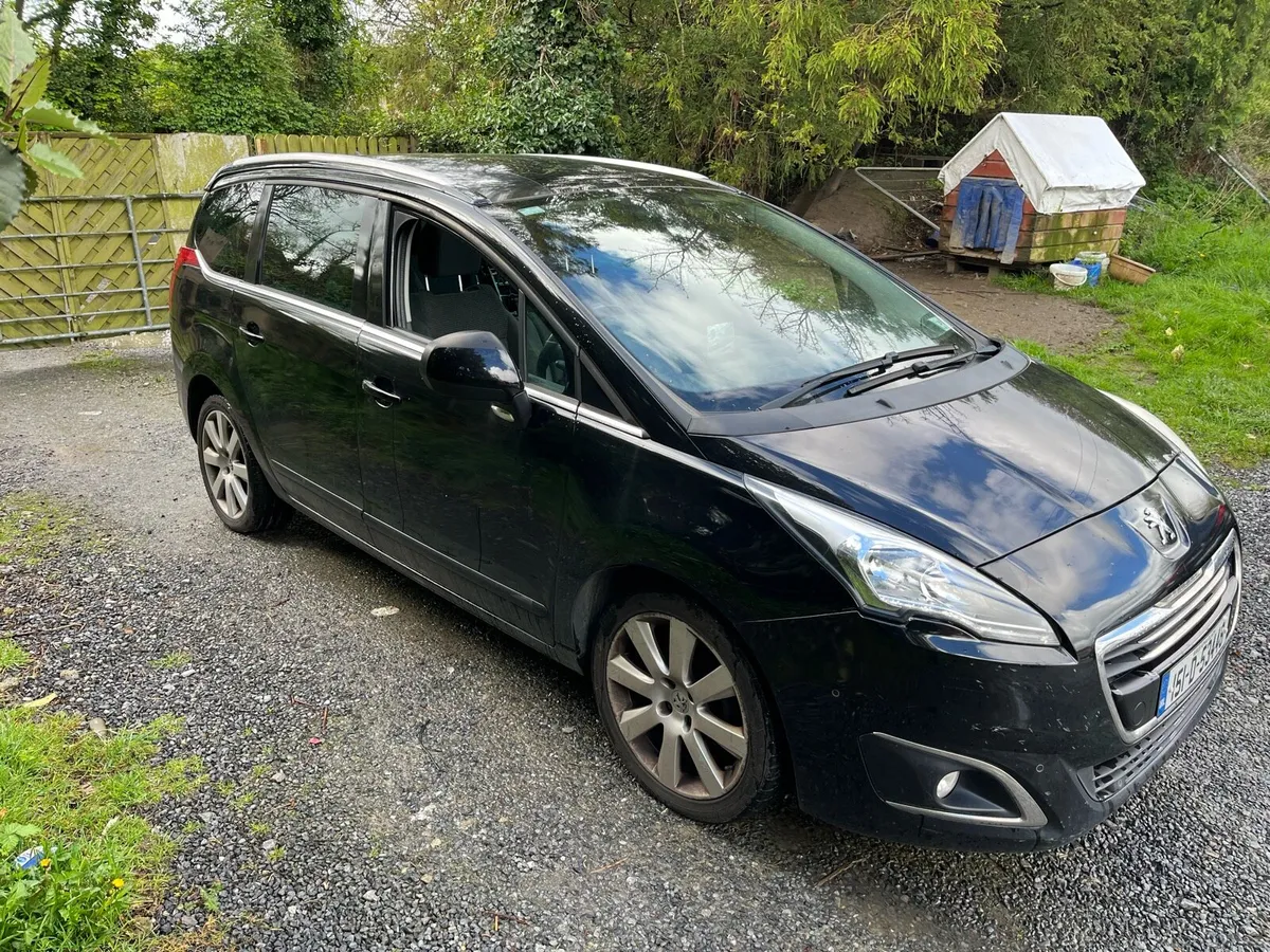 2015 Peugeot 5008 7 seater - Image 4