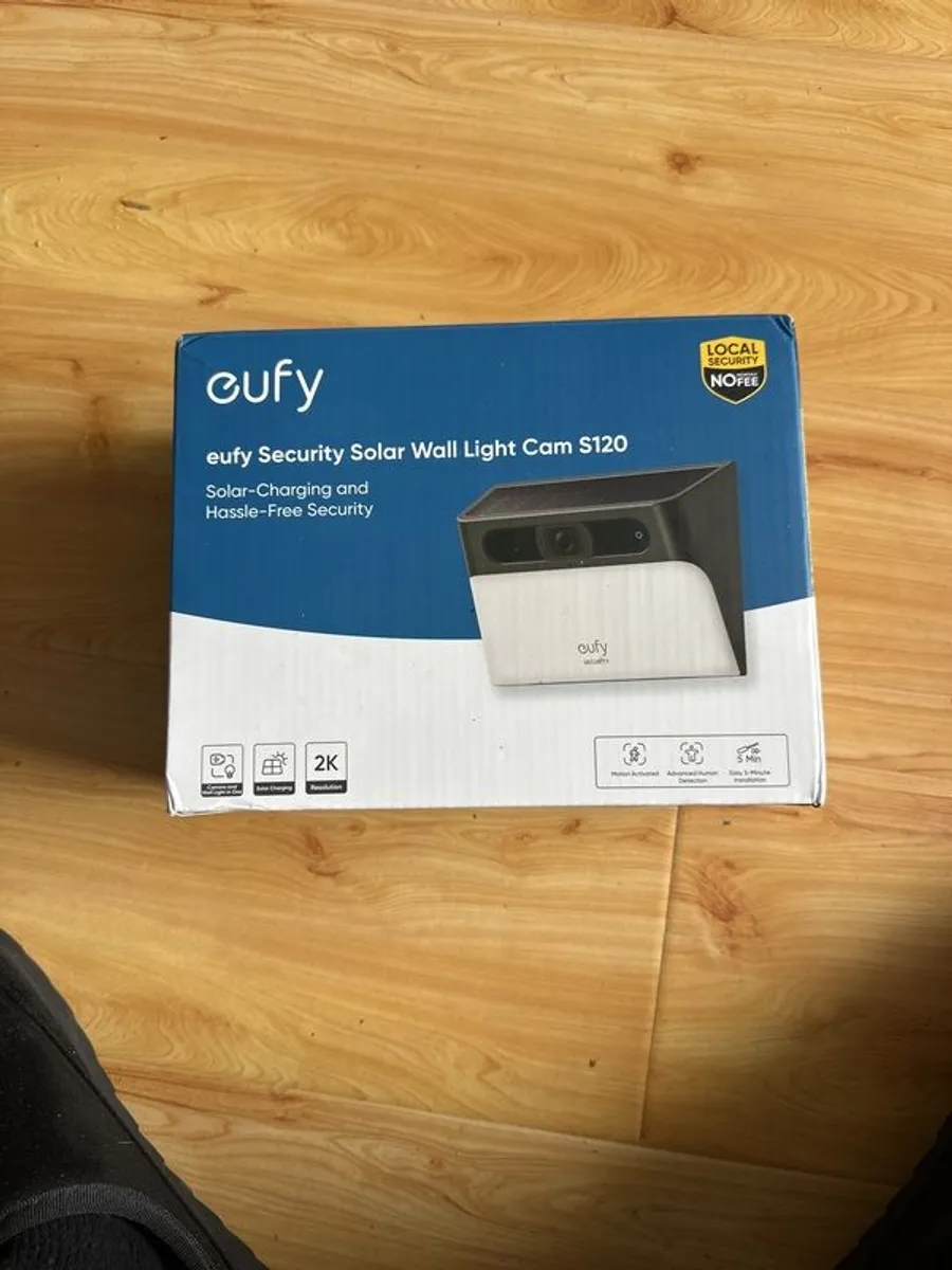 eufy wall light camera s120 - Image 1