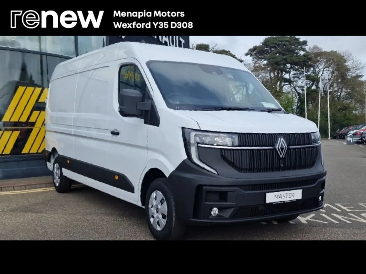Renault Master LM35 130 Start with Retail Pack - Image 1