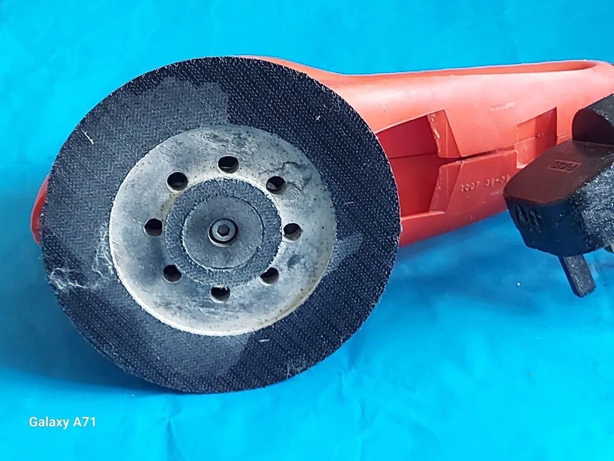 Black & Decker Ka226 155w Orbital Sander in Excell - Image 4