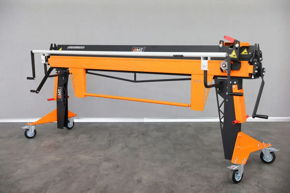 Sheet metal folders M20x2200 with rollershears. - Image 2