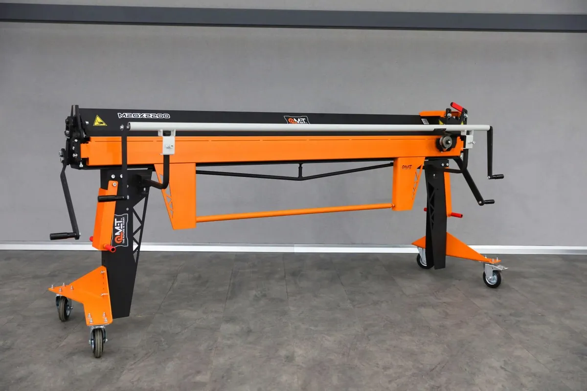 Sheet metal folders M20x2200 with rollershears. - Image 3
