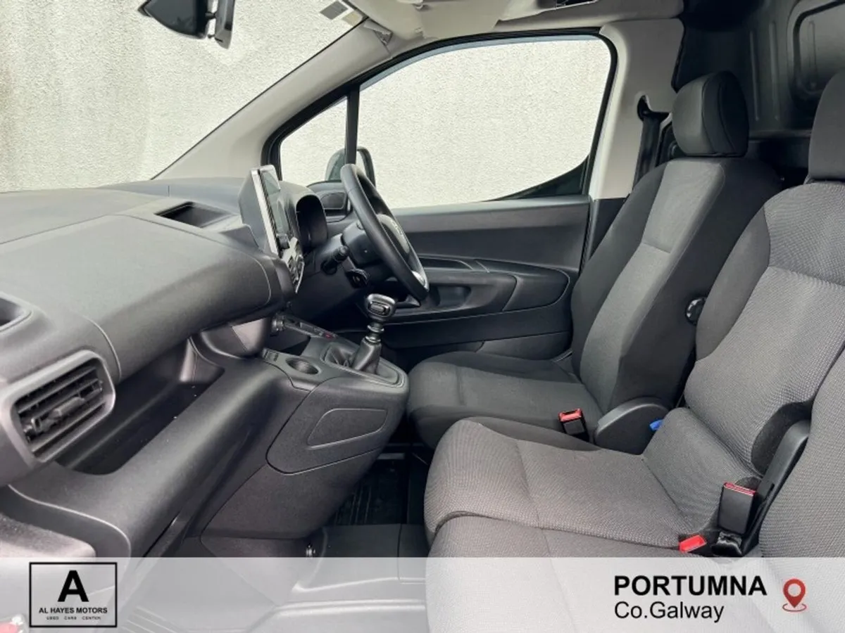 Toyota Proace PROACE CITY 1.5 GX SWB 1000KG *NO VA - Image 3