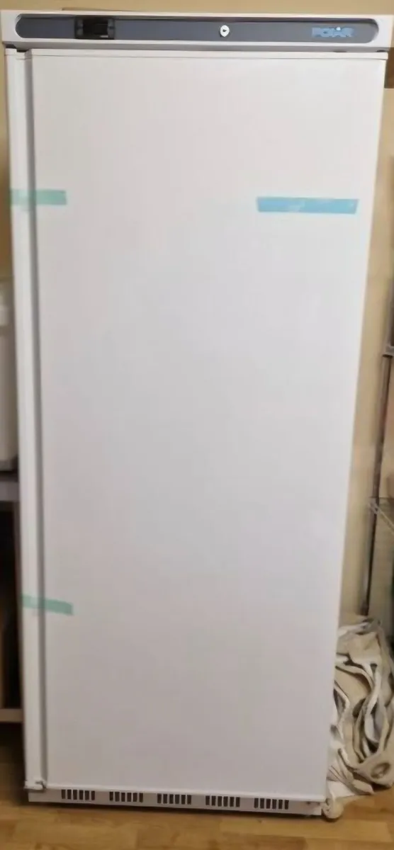 Brand New Polar C-Series upright Fridge Freezer 60 - Image 4