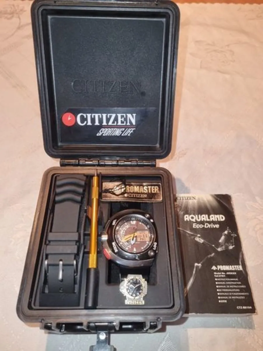 Citizen Promaster AQUALAND Eco-Drive Divers 200M - Image 1