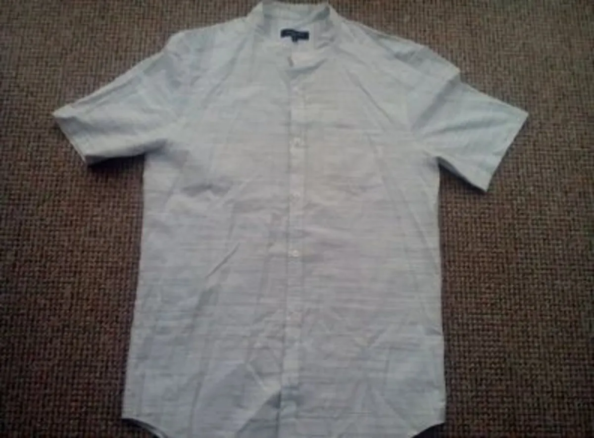 New Look Brand Clothing Men's Shirt.