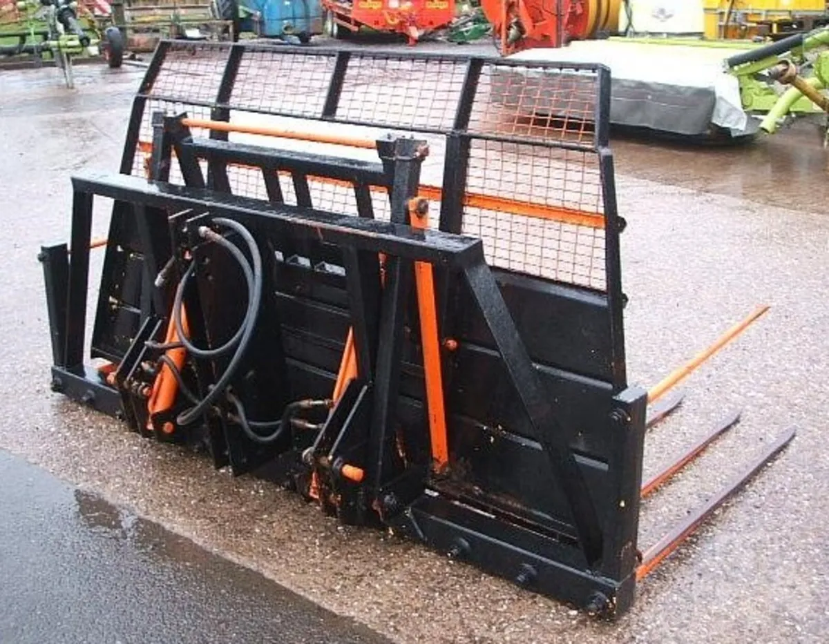 TWOSE 12 TINE (8') BUCKRAKE - Image 1