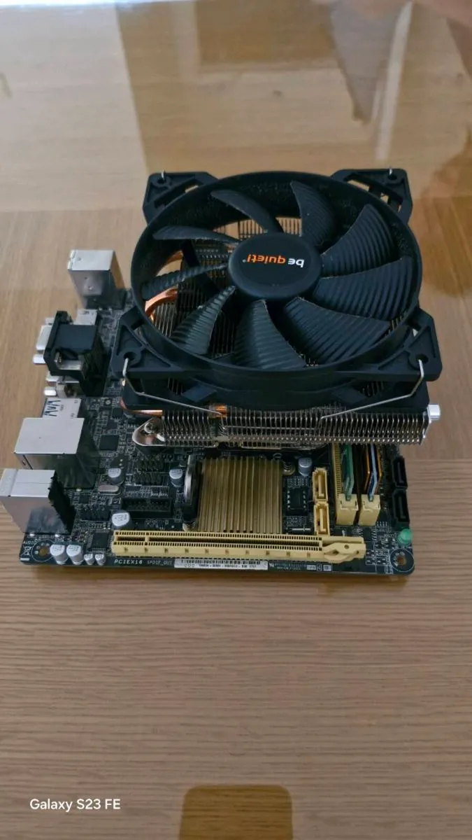 Mini itx Asus motheboard with i7 4790 - Image 1