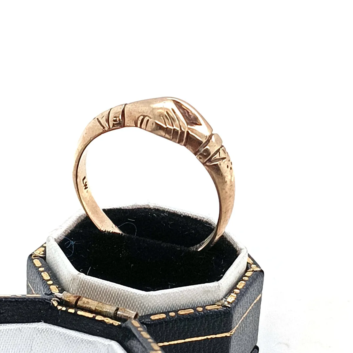 9k Gold Vintage Fede Ring , Clasped Hands - Image 2