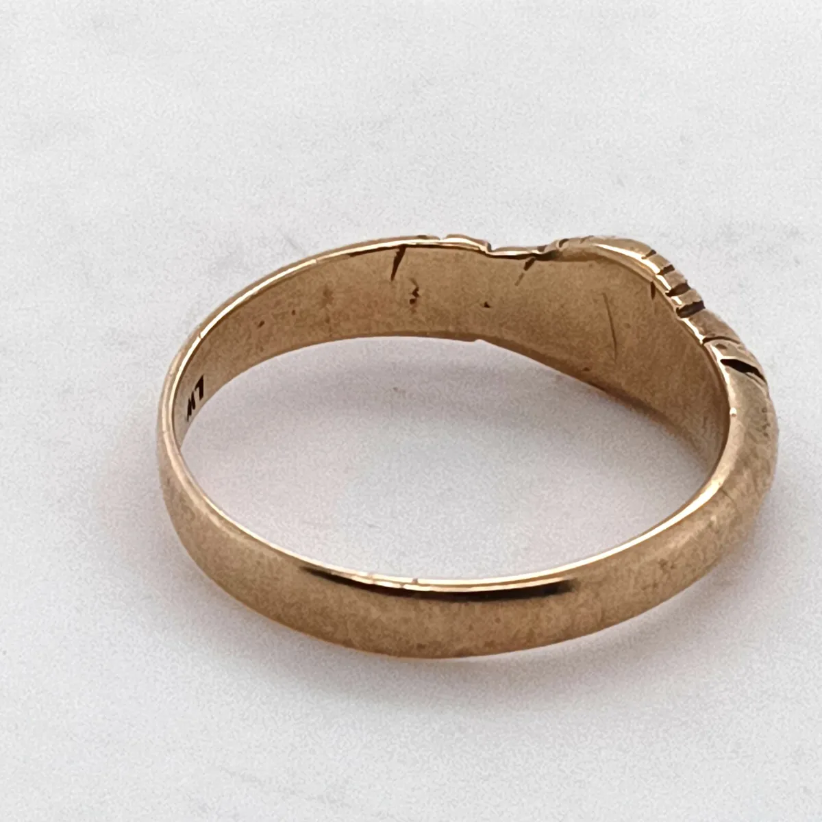 9k Gold Vintage Fede Ring , Clasped Hands - Image 4