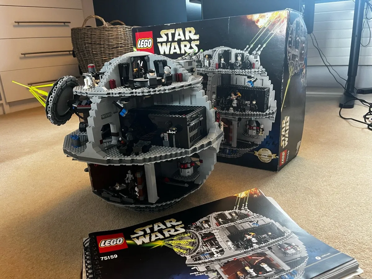 Lego Star Wars Death Star UCS - Image 1