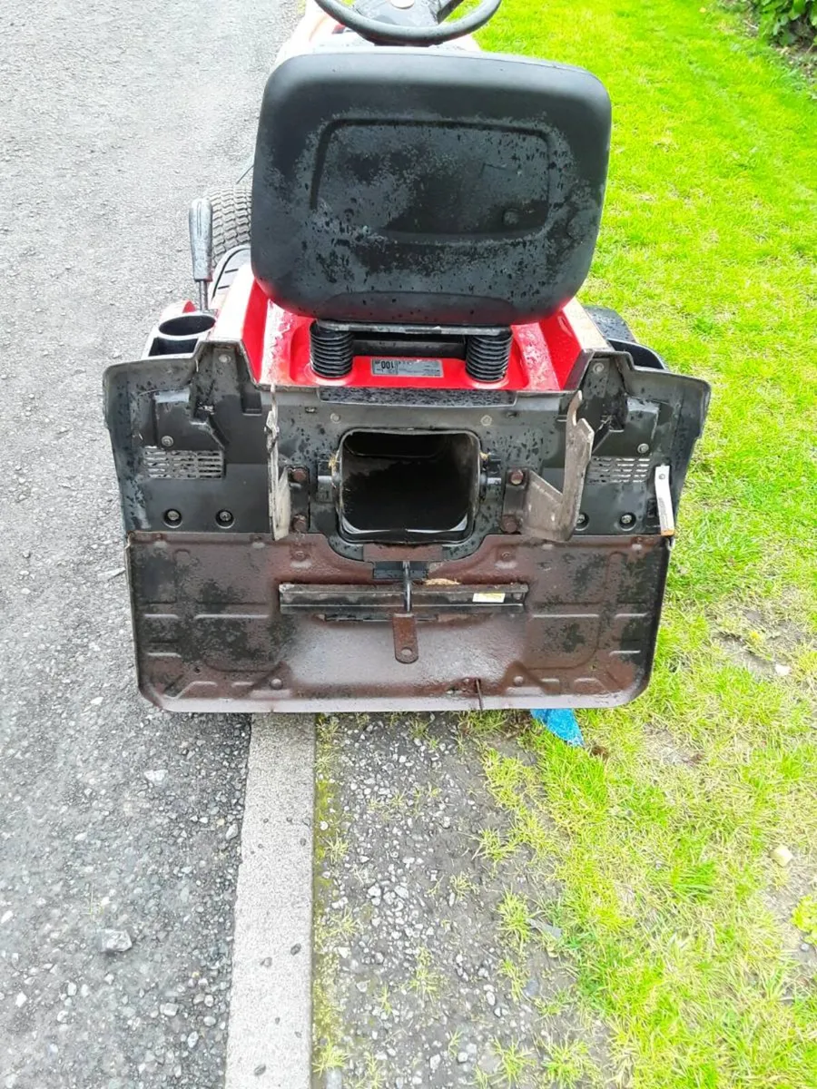 Ride on mower - Image 3