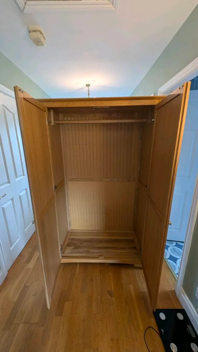 Oak Double Wardrobe - Image 2