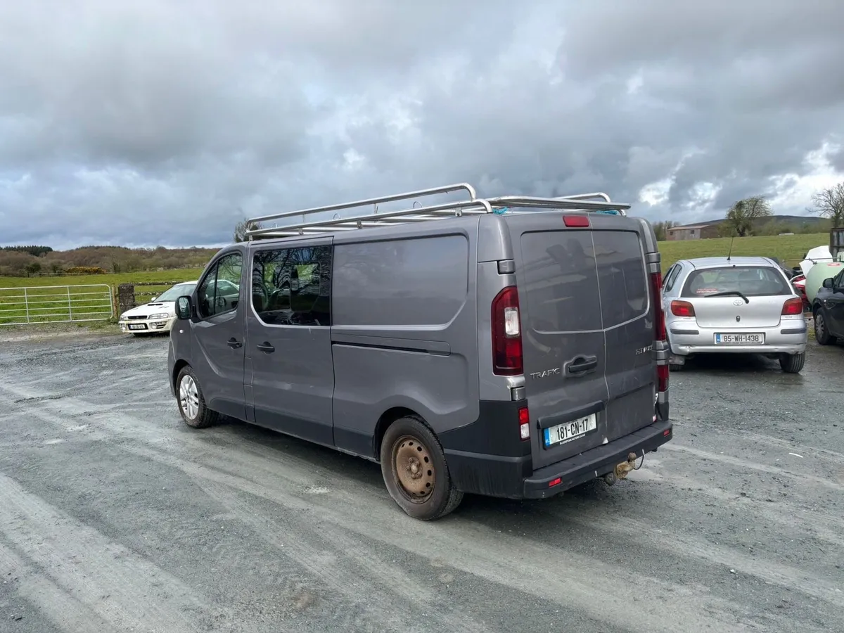 Renault traffic crew cab - Image 2