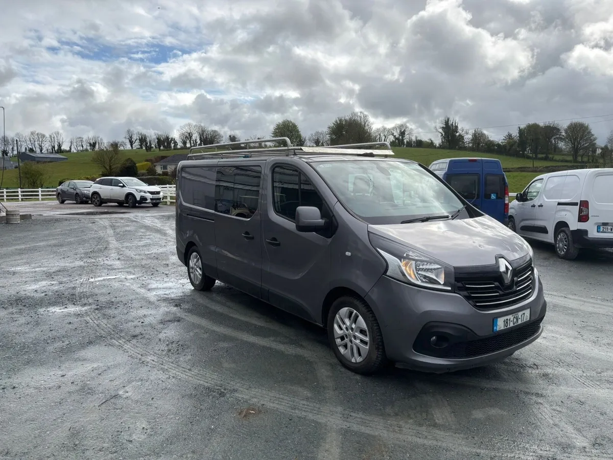 Renault traffic crew cab - Image 1