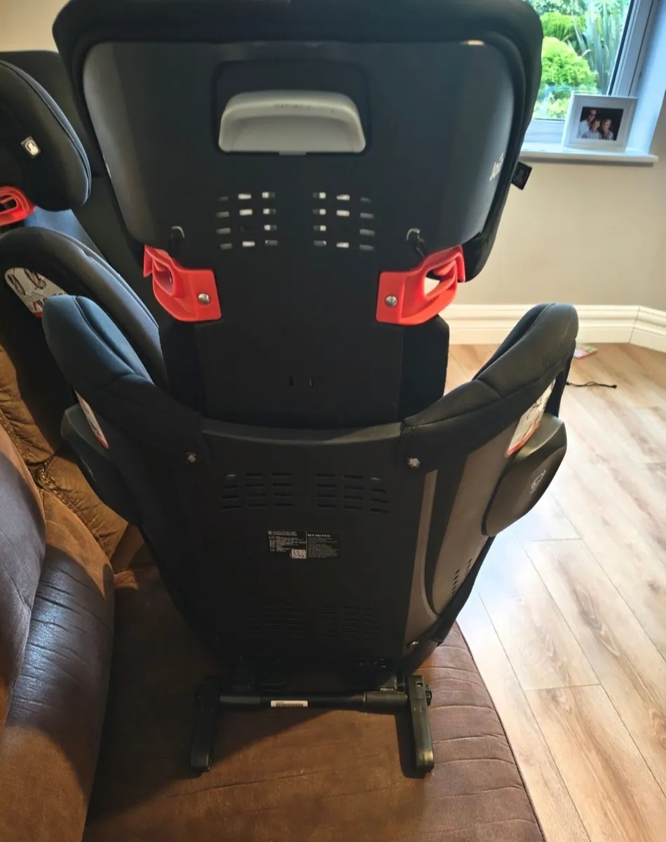 Booster Seats - Image 3