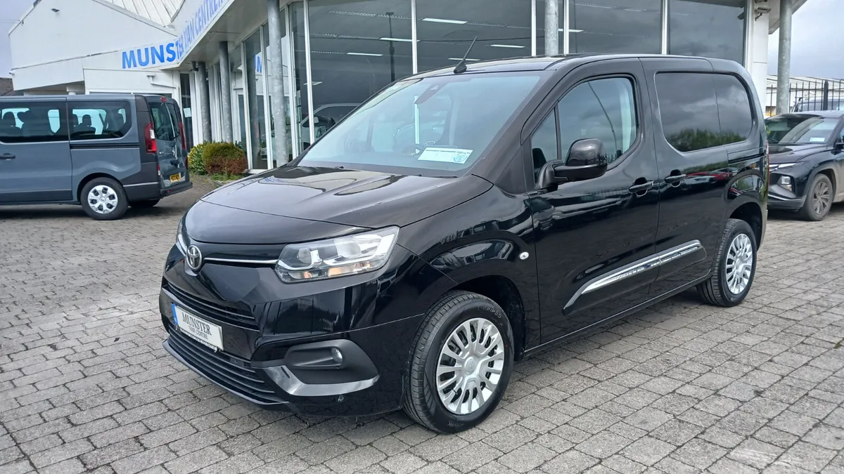 232 Toyota Proace City,high spec,immaculate,24k km - Image 1