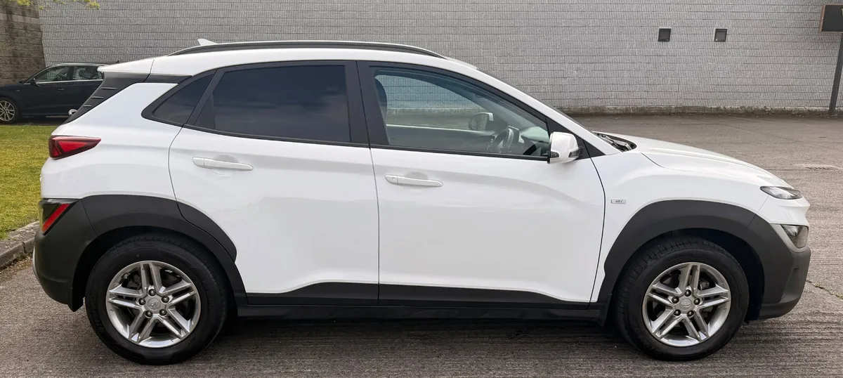 2021 Hyundai Kona 63,000km - Image 3