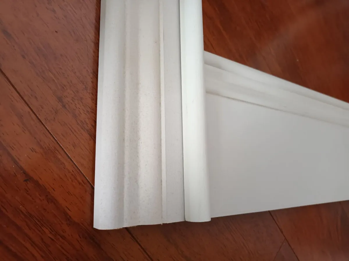 Skirting, architrave and hockey  stick. - Image 1