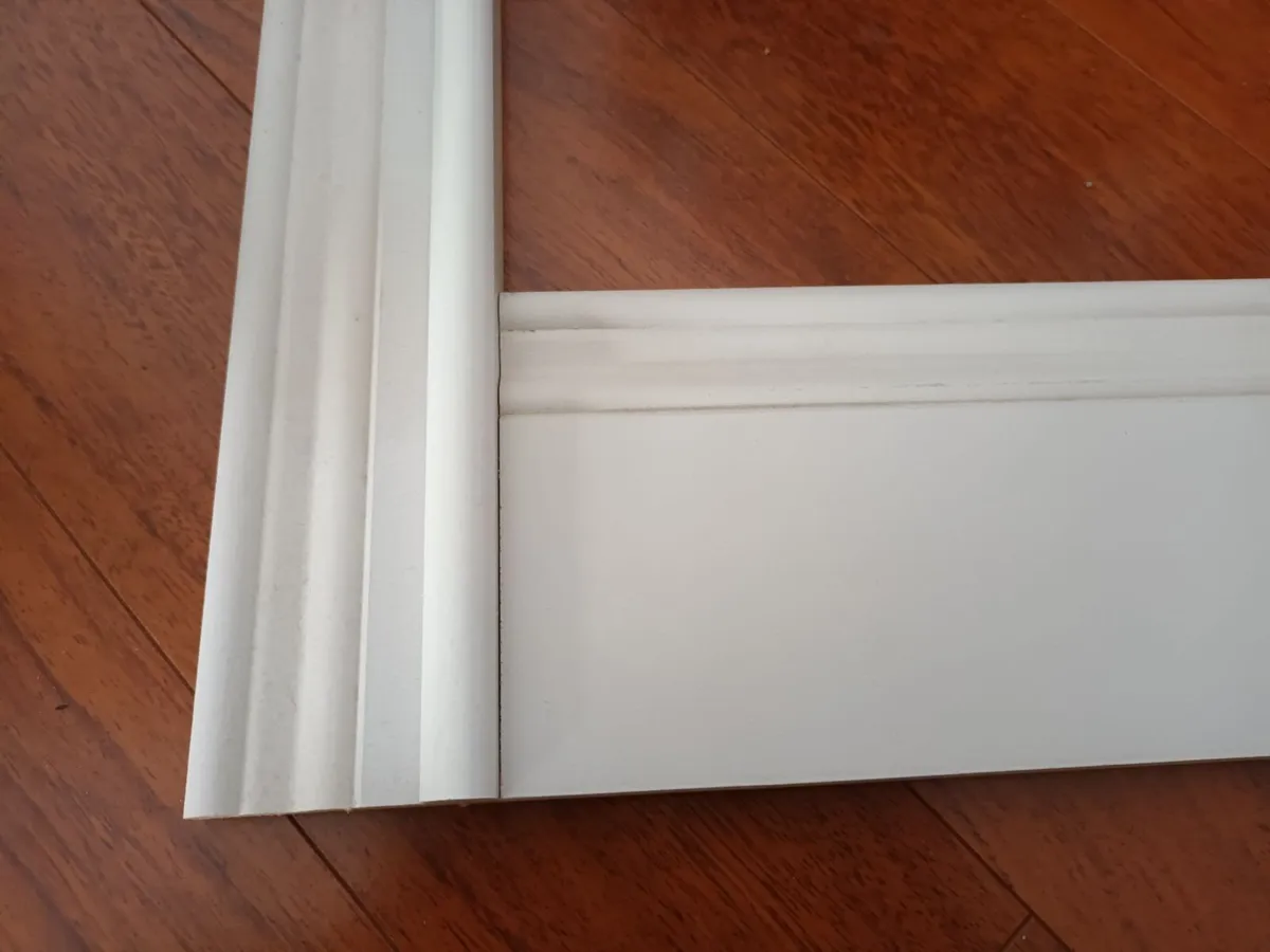 Skirting, architrave and hockey  stick. - Image 3