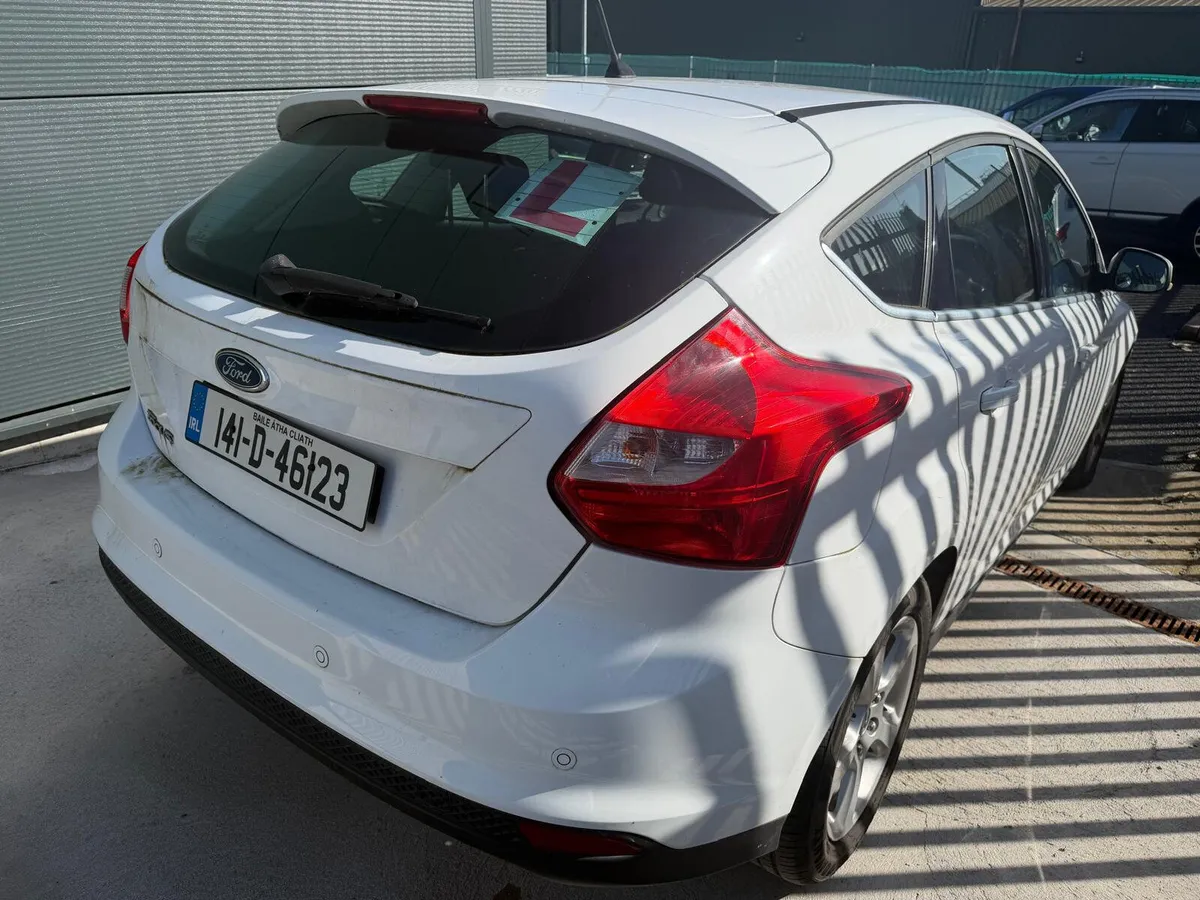 14 FORD FOCUS ZETEC AUTO 46K Miles - Image 4