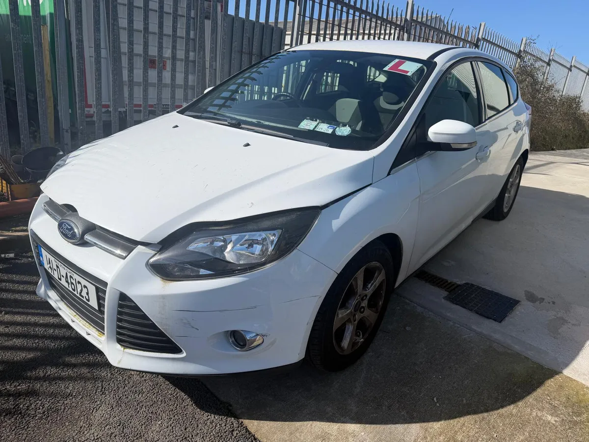 14 FORD FOCUS ZETEC AUTO 46K Miles - Image 3