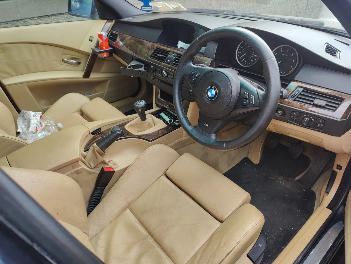 Bmw 523i manual M Sport - Image 3