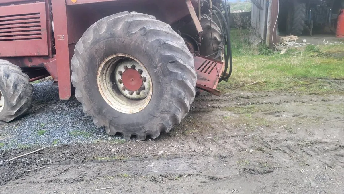 Silage harvester - Image 2